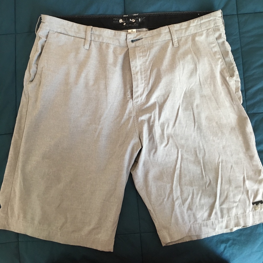 Gray Billabong Submersible shorts 38